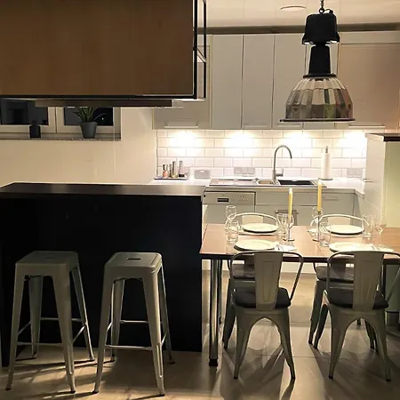 Design Loft - Parkplatz, Wlan, Netflix, Ps4, Heimkino דירה *