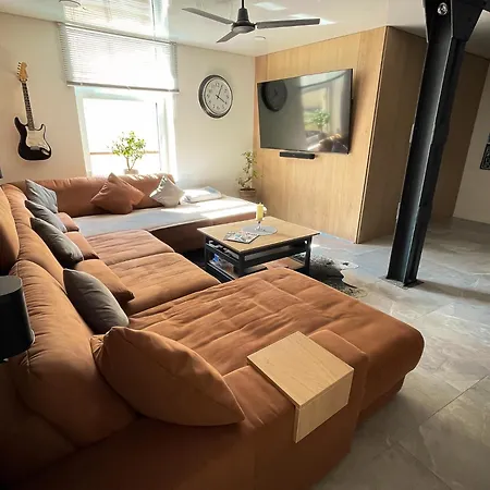 Design Loft - Parkplatz, Wlan, Netflix, Ps4, Heimkino * هيرفورد