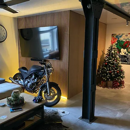 Design Loft - Parkplatz, Wlan, Netflix, Ps4, Heimkino شقة هيرفورد